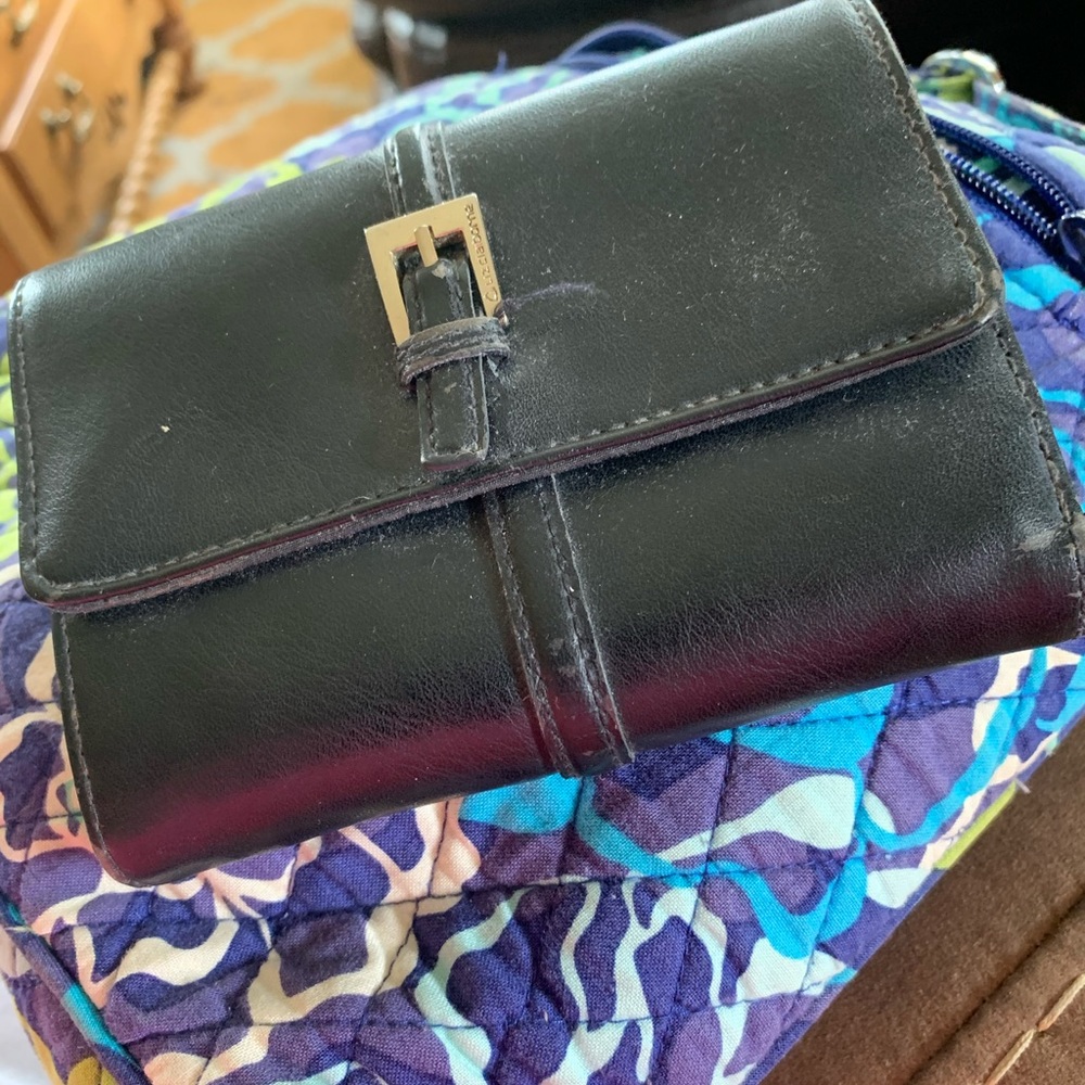 LIZ CLAIBORNE wallet